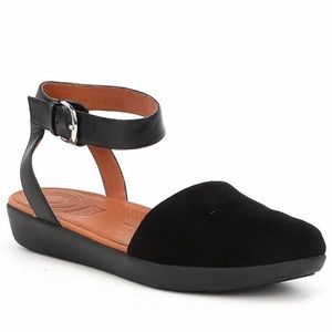 New Fitflop Cova Closed-toe sandals